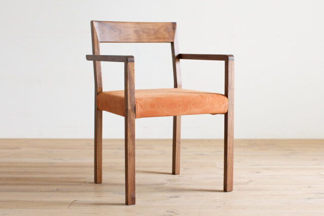 スタンダードで飽きのこないデザイン