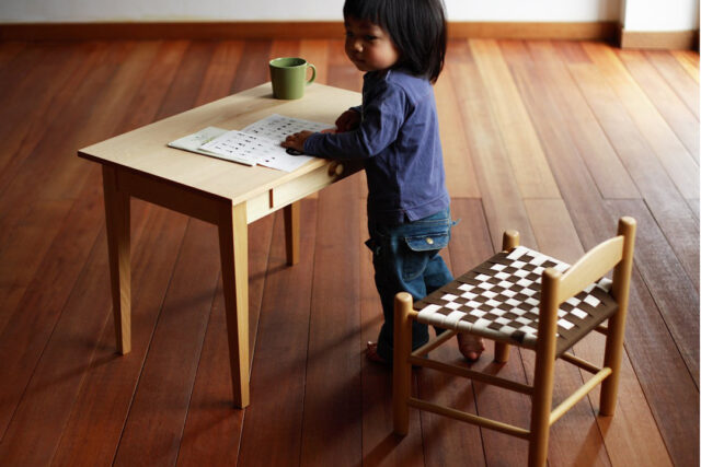 装飾性のあるシンプルデザイン