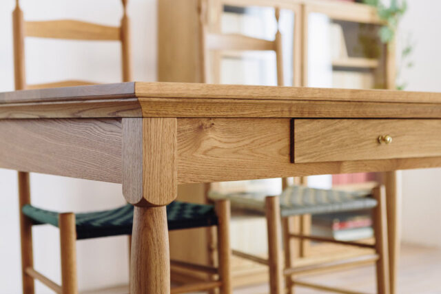 熟練の職人の手仕事による造形