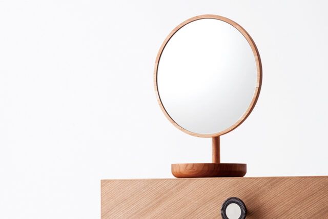 おしゃれなヴァニティミラー