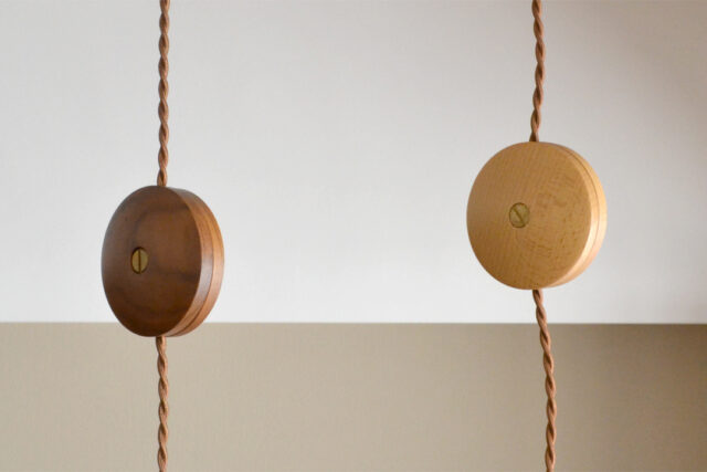 質感を高めてくれる『WOOD　CORD REEL』