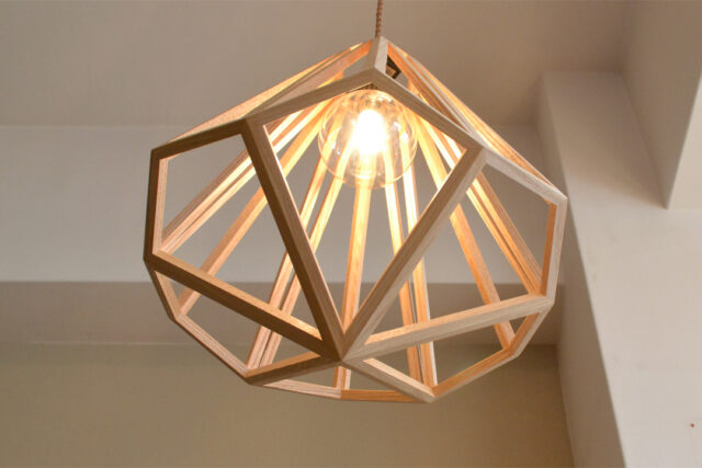 温かみのある電球色