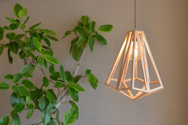 宝石をモチーフにしたペンダントライト