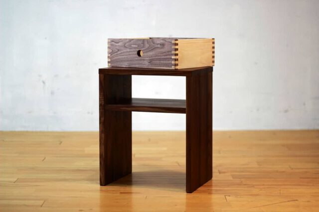 便利な引出付き