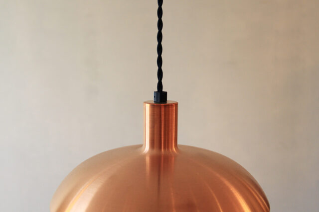 レトロ感が漂うねじりコード