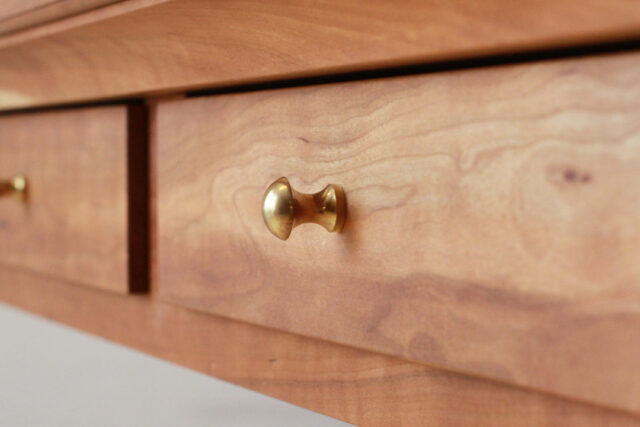 真鍮ツマミのアクセント