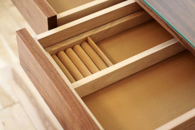 アクセサリートレイ付き