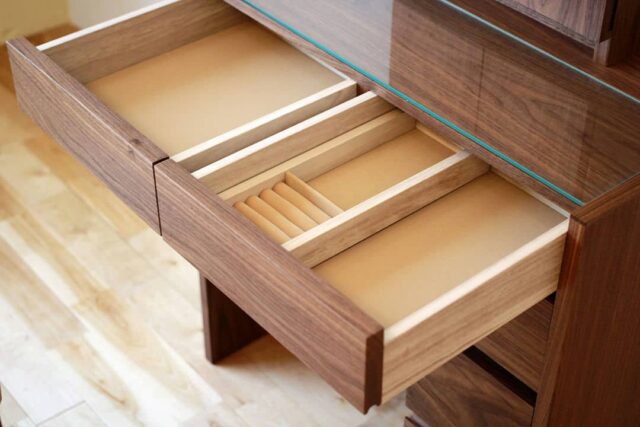 アクセサリートレイ付き