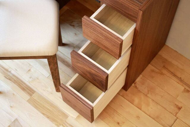 使いやすい深さ違いの引き出し