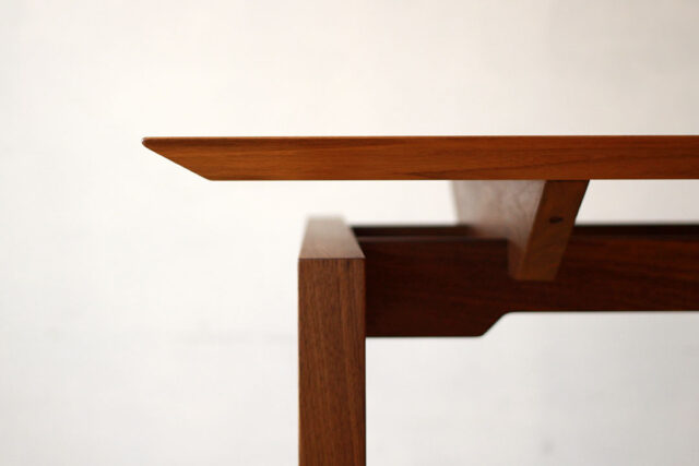 エッジの効いたディテール