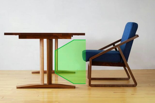 膝を横に抜きやすいレッグ形状