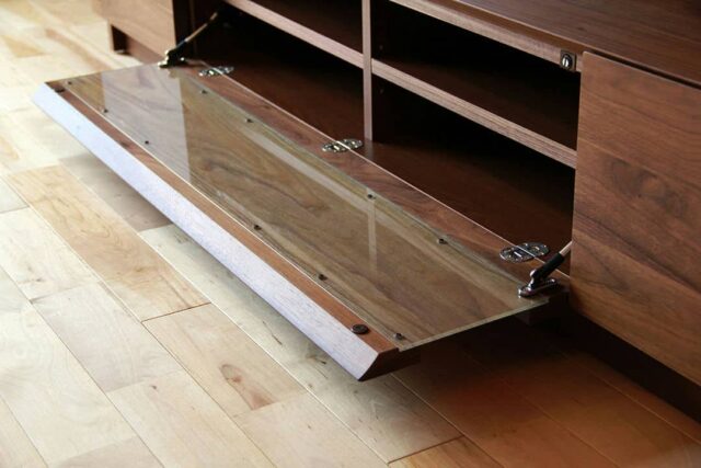 中を見せない突板ガラス