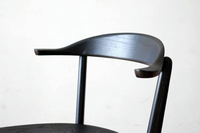 背当たりがよい曲木の技術