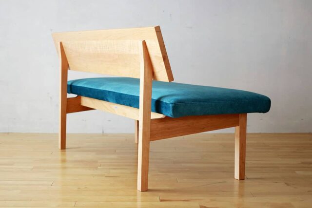 後ろ姿も美しく