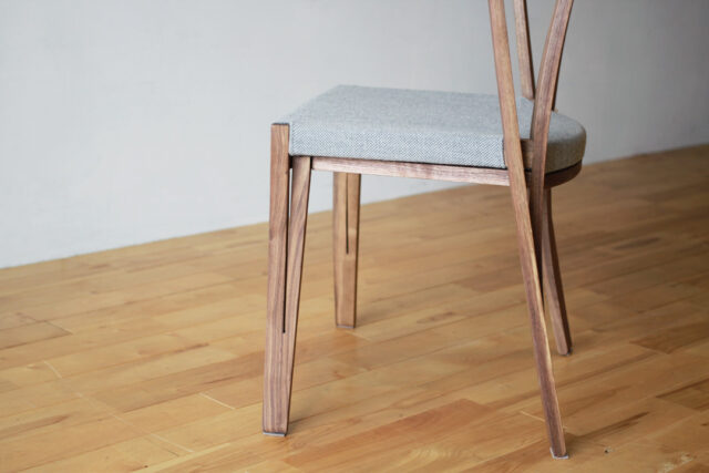 不思議な枝分かれデザイン