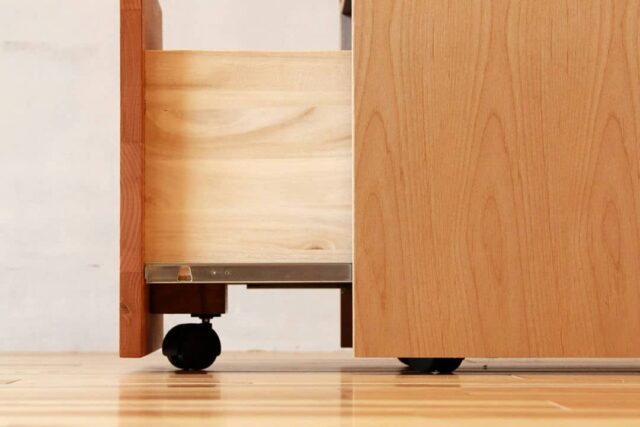 キャスター付きで楽々移動