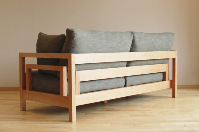 シンプルな水平デザイン