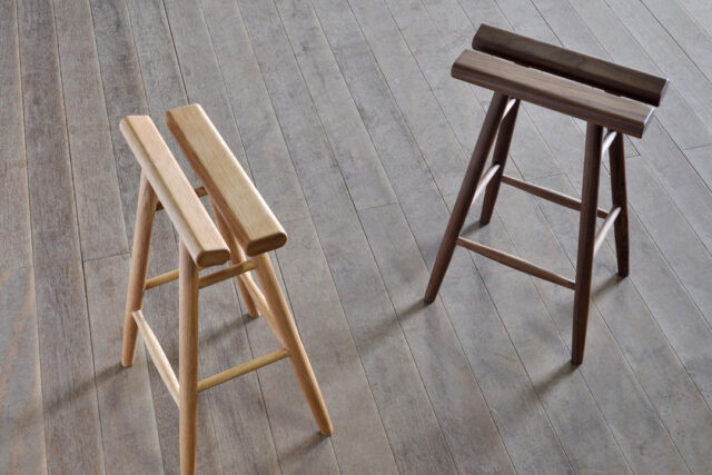 場所をとらないコンパクトスツール