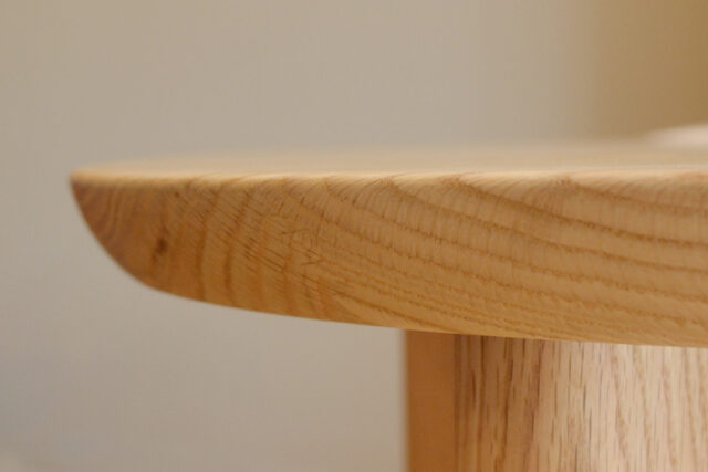 独特の船底面形状天板