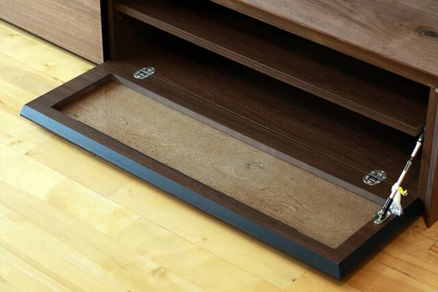 リモコンが使える突板ガラス