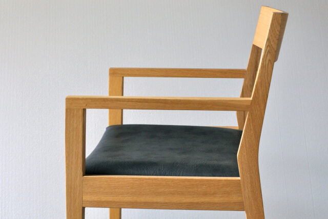 コーディネートしやすいチェア