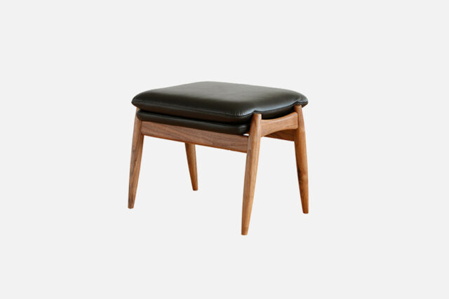 成形合板の技術で製作