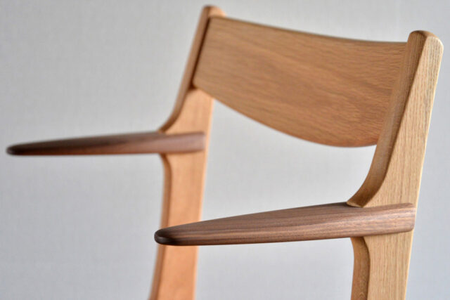 コンビ素材がアクセントに