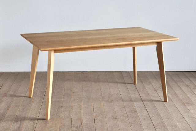 テーパードレッグ&A型フォルム