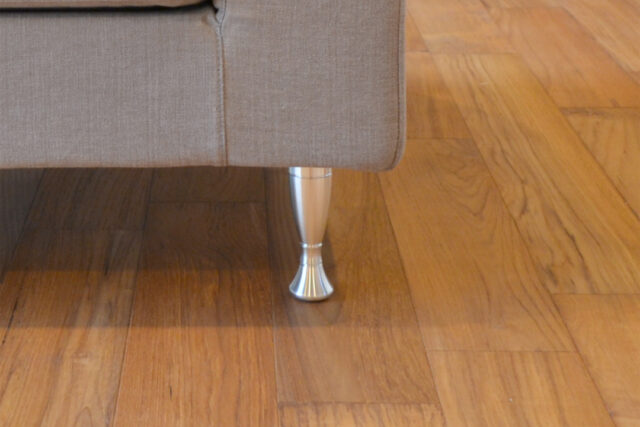 ジュラルミン削り出しのレッグ