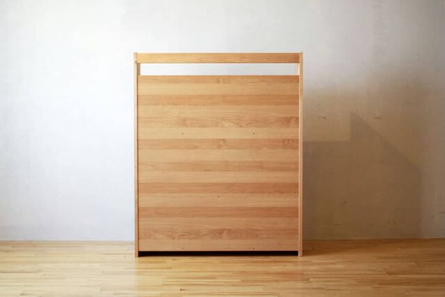 間仕切りにも使える背面化粧仕上げ