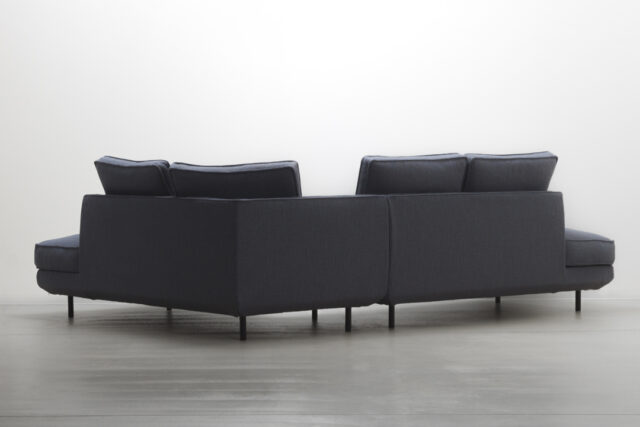 後ろ姿も美しく