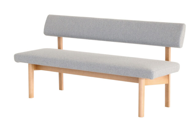 サイズや素材が選べるオーダーベンチ