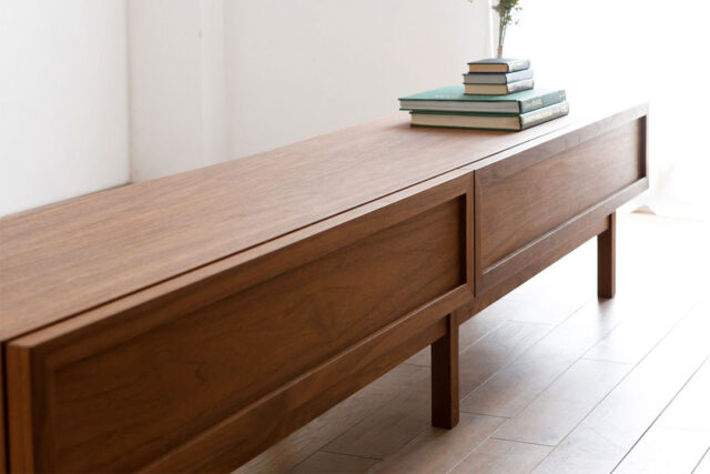 額装のような戸枠デザイン