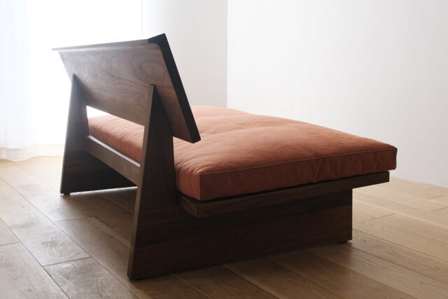 座りやすい角度設計