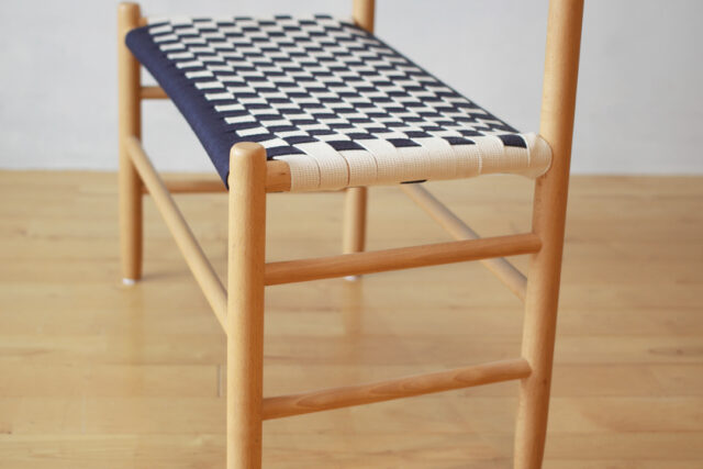 装飾性のあるシンプルデザイン