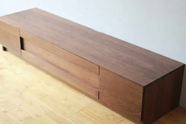 中を見せない突板ガラス