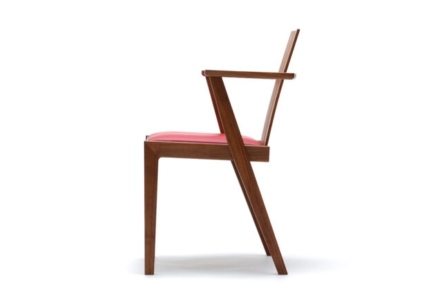 出入りしやすいセミアーム