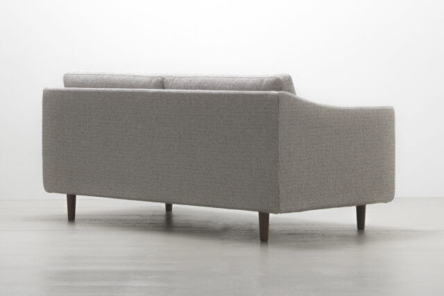 後ろ姿も美しいカバーリング仕様