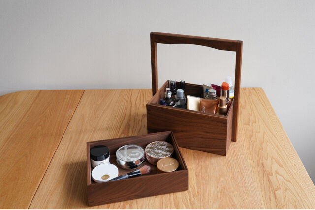 メイク道具をたくさん収納できます