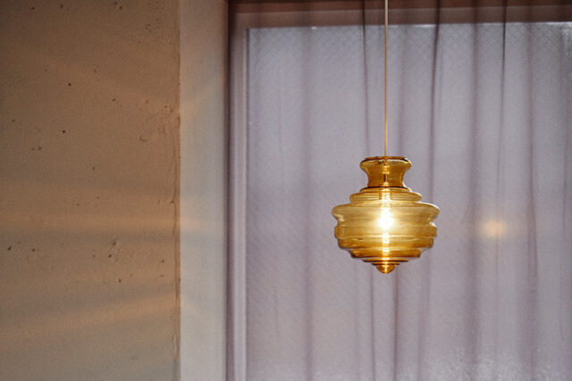 絶妙な凹凸が生み出す光