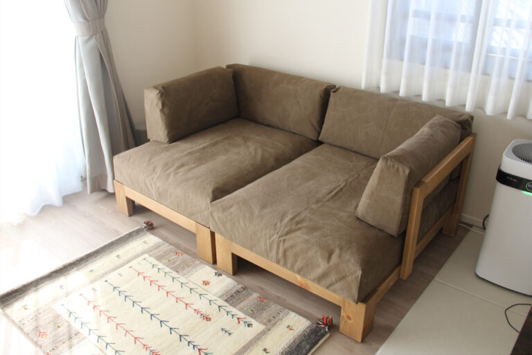 広松木工STABILEソファとギャッベ納品事例