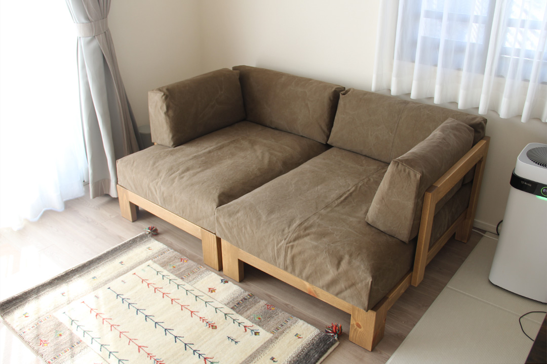 広松木工STABILEソファとギャッベ納品事例