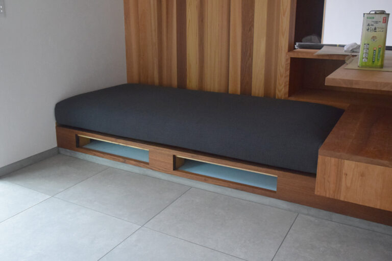 オーダー製作したソファ座クッション