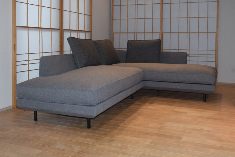 TRES THE SOFA TAILOR カウチソファ「HOM」納品事例